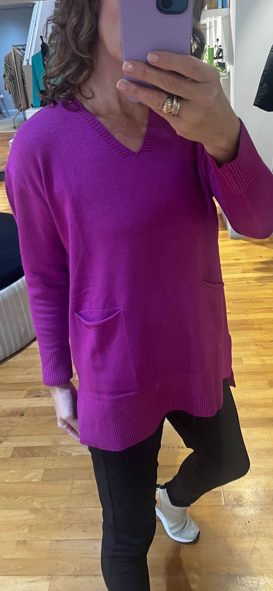 D.E.C.K by Decollage - MAGENTA V NECK JUMPER