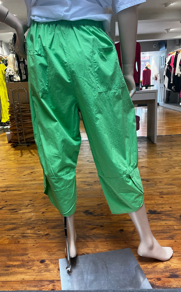 GILYA - GREEN 7/8 LOOSE FIT TROUSERS