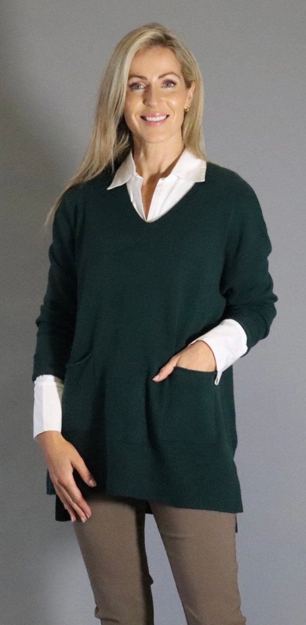 D.E.C.K by Decollage - FOREST GREEN V NECK JUMPER