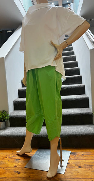 GILYA - GREEN 7/8 LOOSE FIT TROUSERS