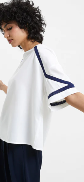 FRENCH CONNECTION - White And Navy Crepe Top