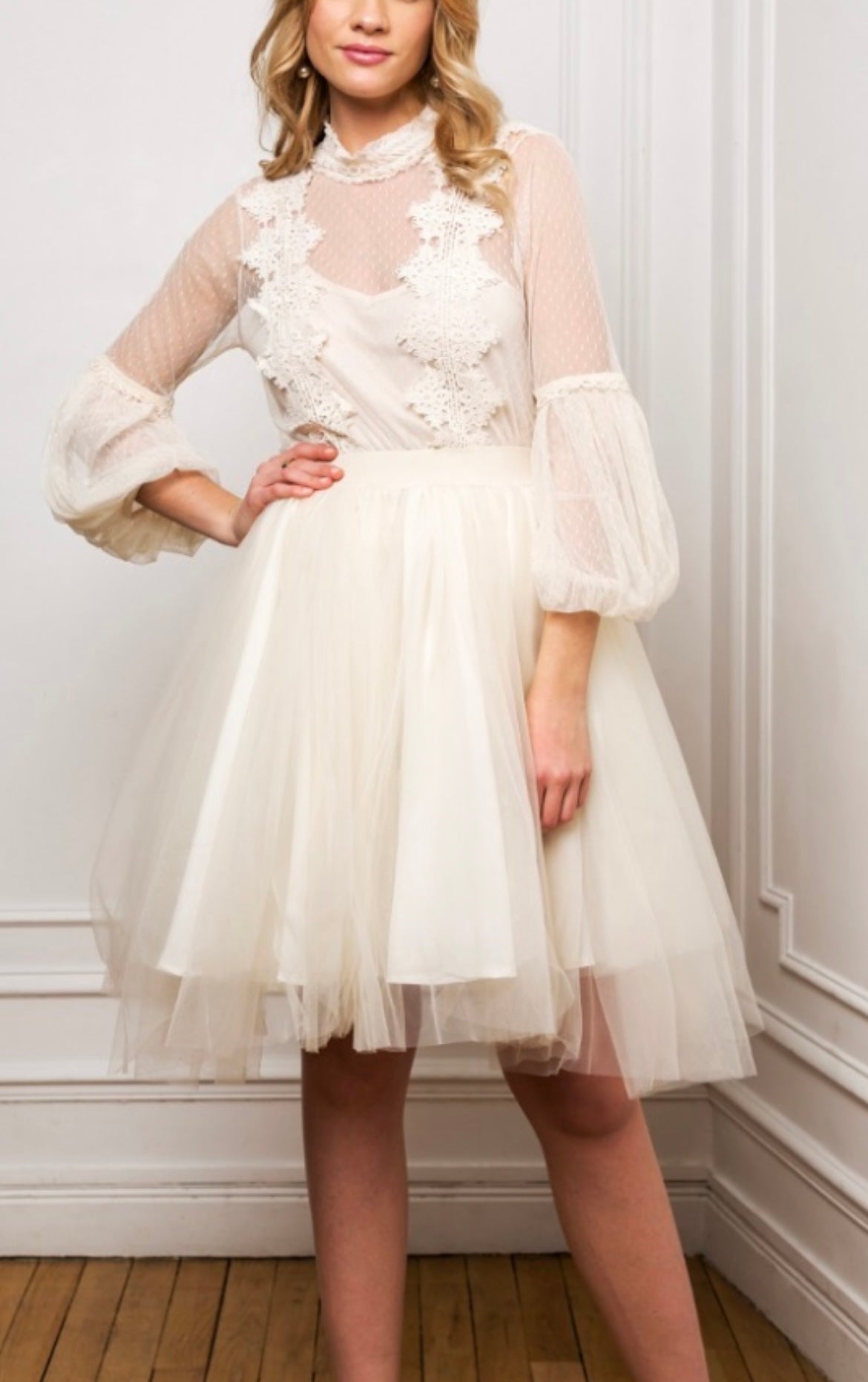 THE BOUTIQUE - ECRU SHORT TULLE SKIRT (PRE ORDER)