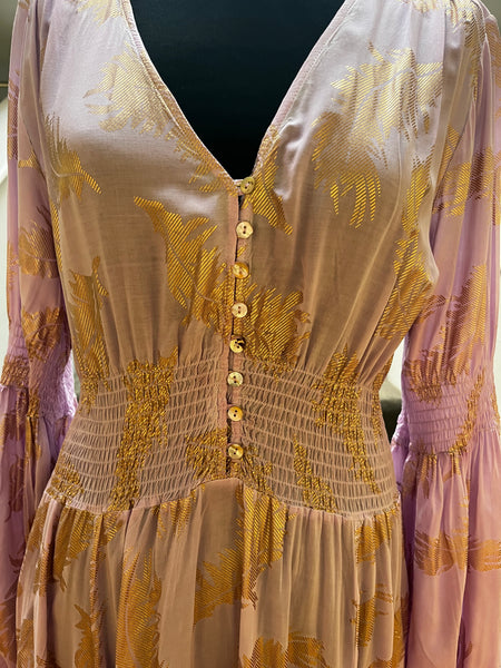 THE BOUTIQUE -