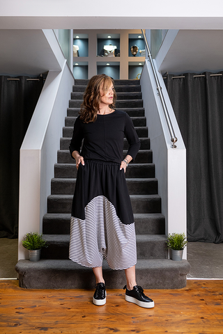 GILYA - BLACK AND WHITE LOOSE HAREM PANTS
