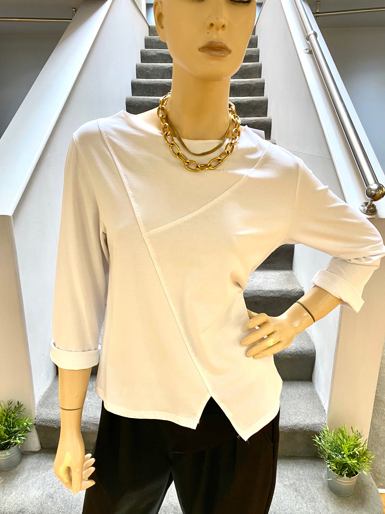GILYA - WHITE ASYMMETRIC LONG SLEEVE TOP (PRE ORDER)